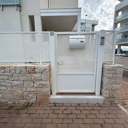 Donna Gemella - Монополи