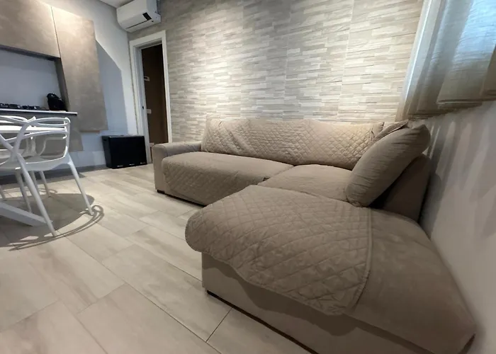 Donna Gemella - * 莫诺波利