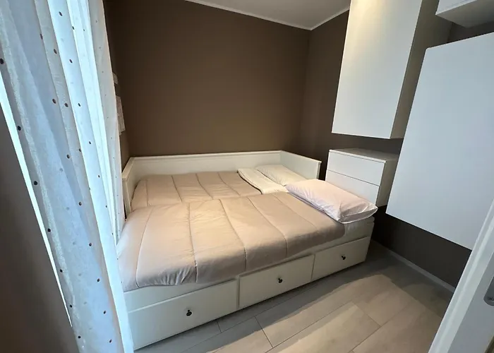 Donna Gemella - Дом отдыха Монополи